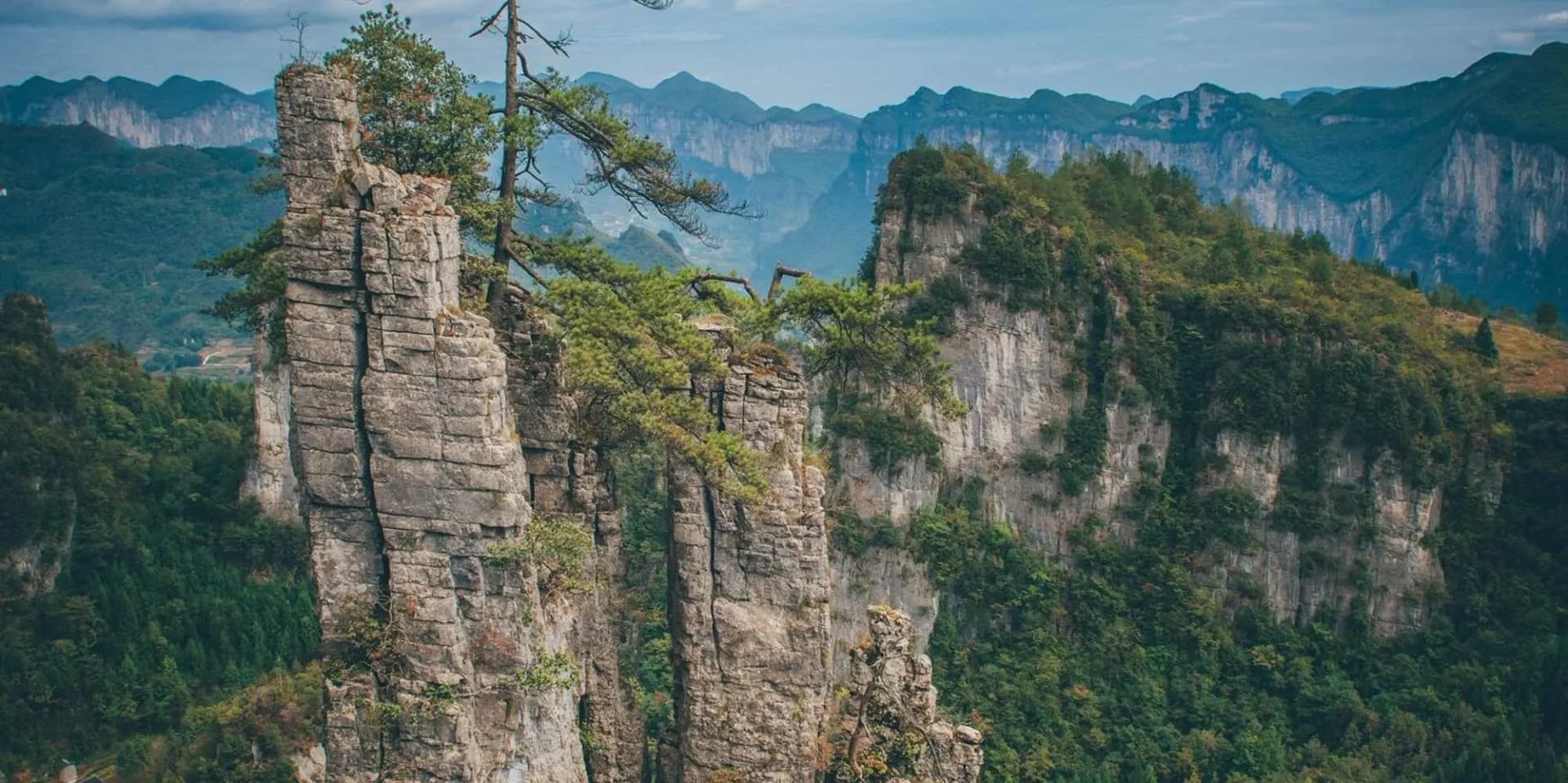 【鄂西秘境】恩施大峽谷・武當金頂・詩畫小三峽・雲龍河地縫｜文化考察交流團、無購物